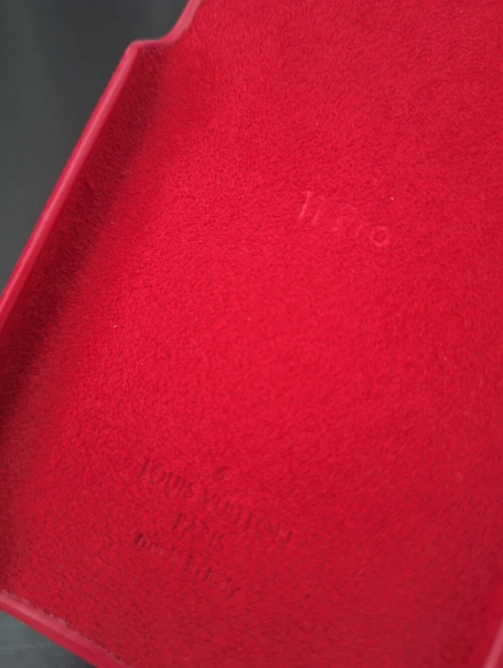 Louis Vuitton Bumper iPhone 11 Pro Monogram/Scarlet BC4280